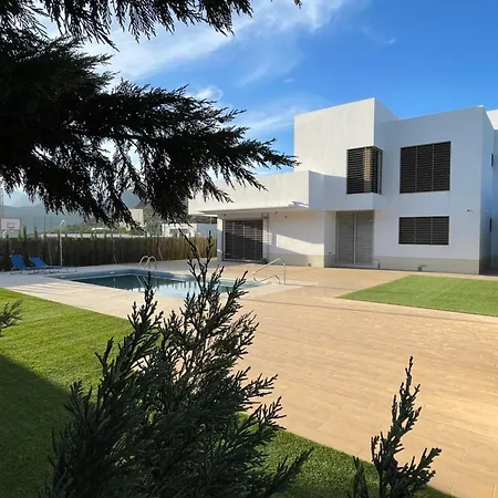 La Mesa Villa *